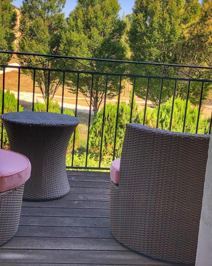 Le Pre Du Moulin - Maison Alonso - Hotel & Restaurant Serignan-du-Comtat Екстер'єр фото