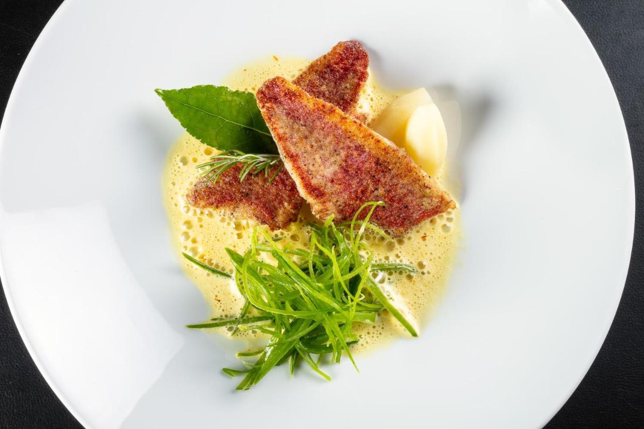 Le Pre Du Moulin - Maison Alonso - Hotel & Restaurant Serignan-du-Comtat Екстер'єр фото