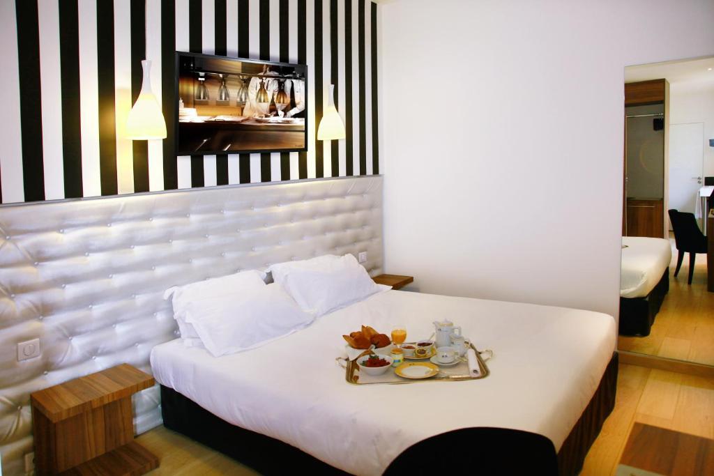 Le Pre Du Moulin - Maison Alonso - Hotel & Restaurant Serignan-du-Comtat Номер фото